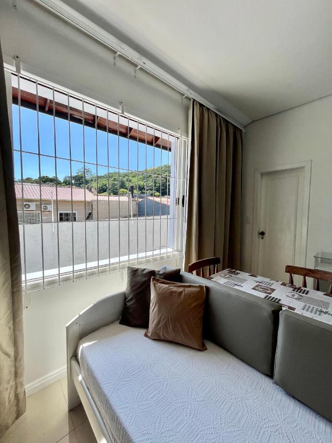 Estudio Ilha Centro Sul Ufsc, Ar Cond, Estac, Varanda, Vista Mar Флорианополис Экстерьер фото