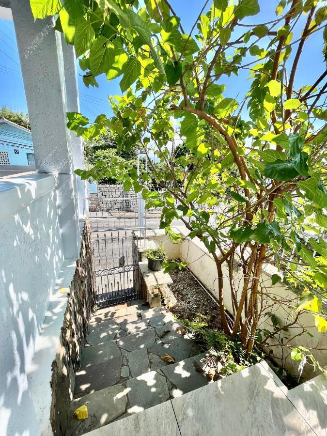 Estudio Ilha Centro Sul Ufsc, Ar Cond, Estac, Varanda, Vista Mar Флорианополис Экстерьер фото